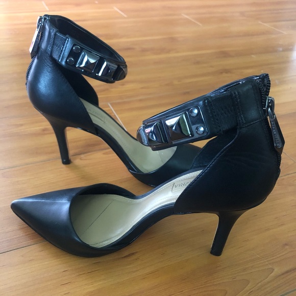 BCBGMaxAzria ankle heels - Picture 6 of 7